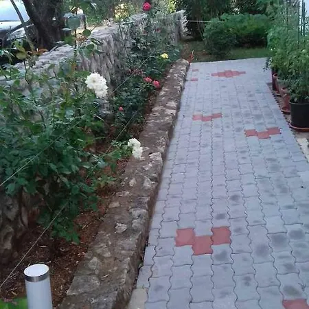 Pejo Apartman Gostinjac